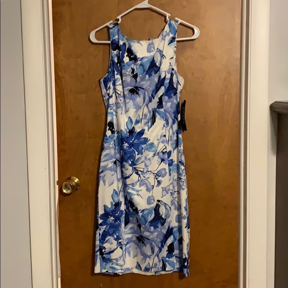 NWT! Blue flower dress
